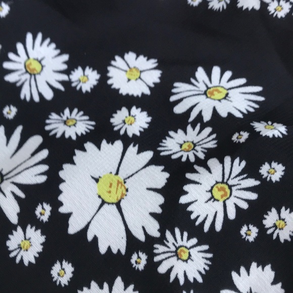 Crop top , love fire - Picture 3 of 3